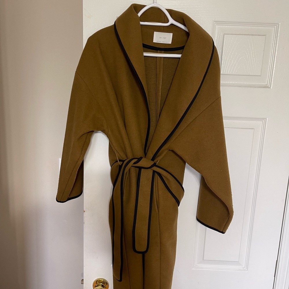 Oak and fort coat